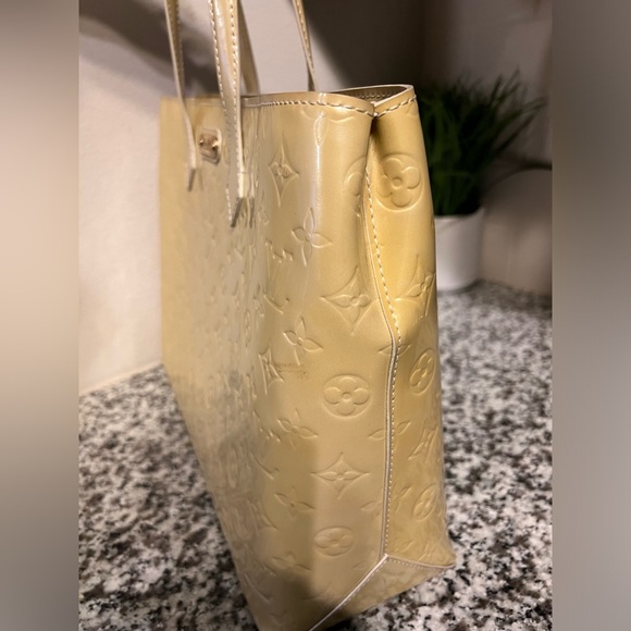 Louis Vuitton Vernis Wilshire MM - Picture 7 of 11